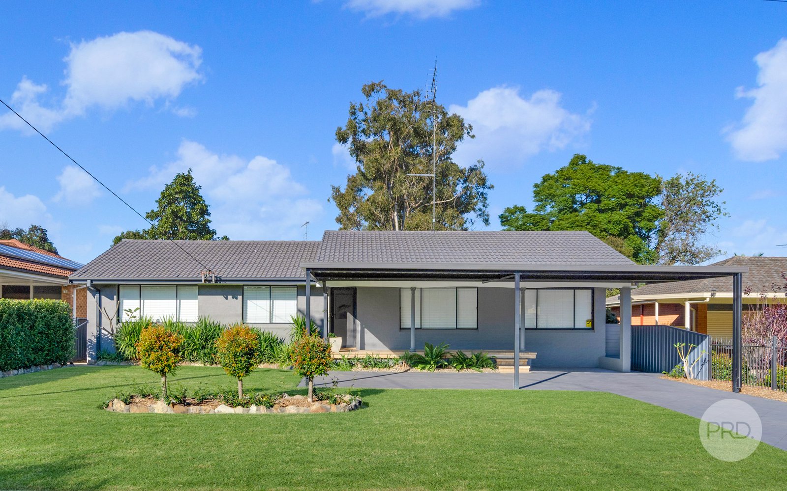 14 Kennedy Drive SOUTH PENRITH 1