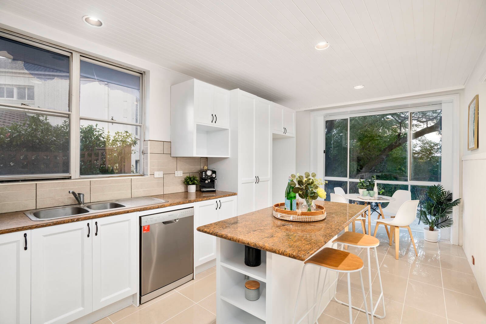 Real Estate and Property in 1/4 Keon Court, Balwyn North, VIC