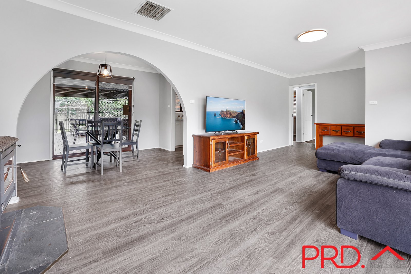 14 Kinarra Street TAMWORTH 5