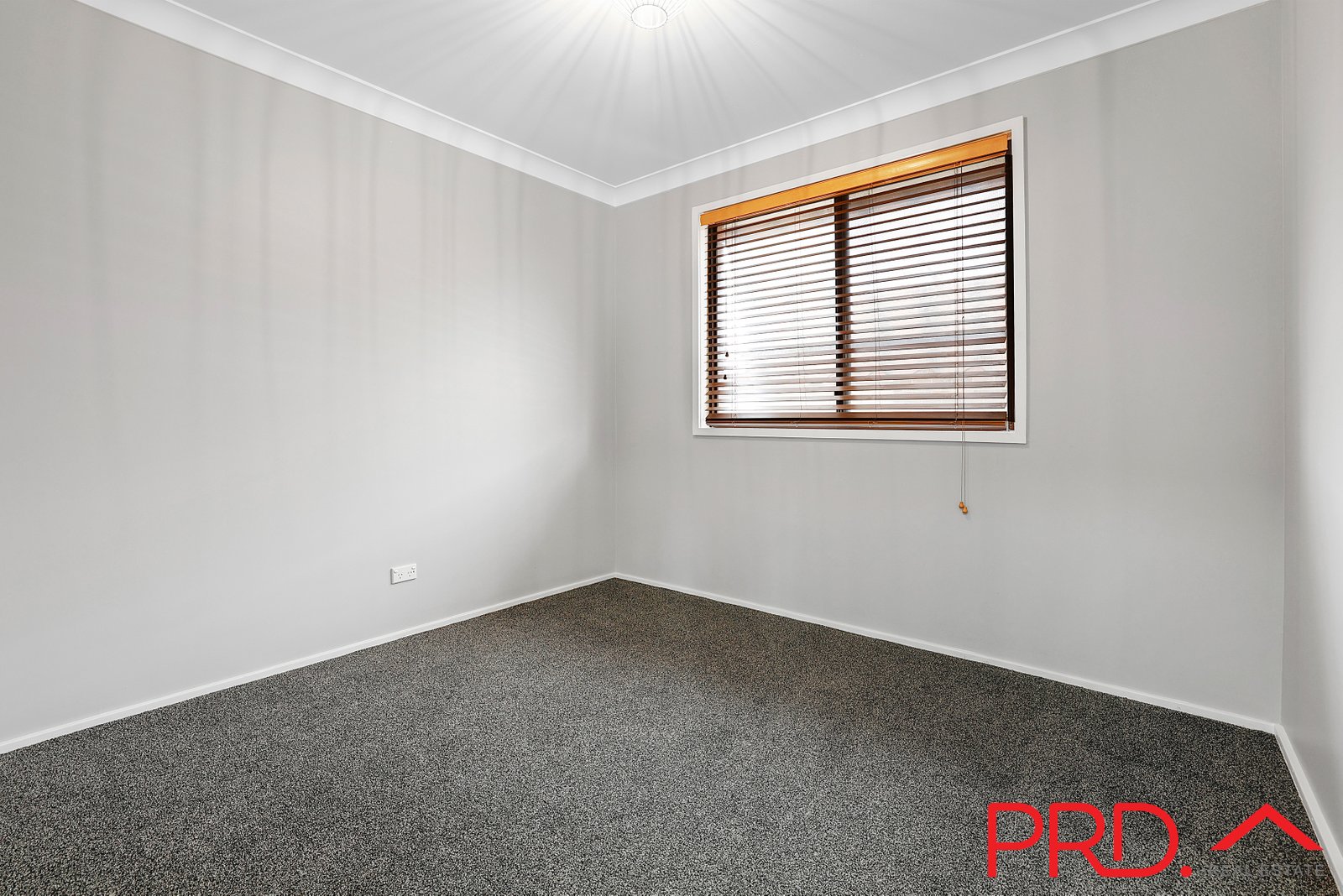 14 Kinarra Street TAMWORTH 15