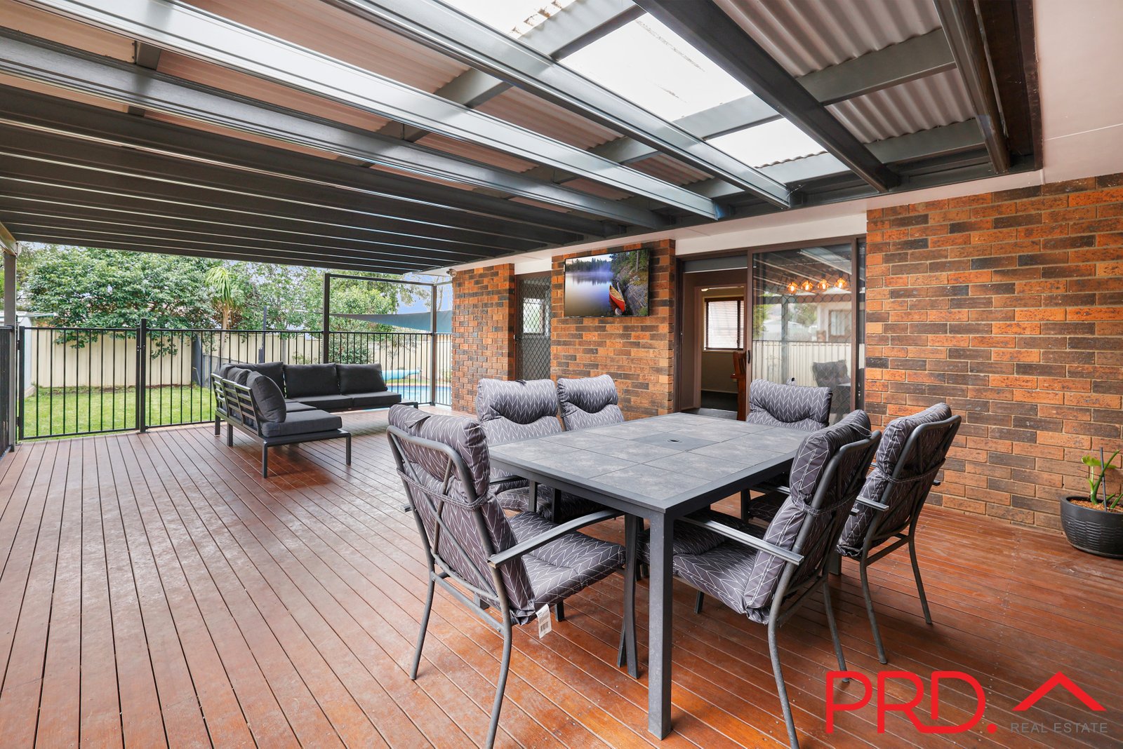 14 Kinarra Street TAMWORTH 19