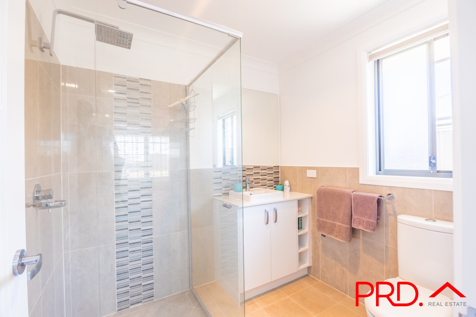 14 Kingham Street TAMWORTH 6