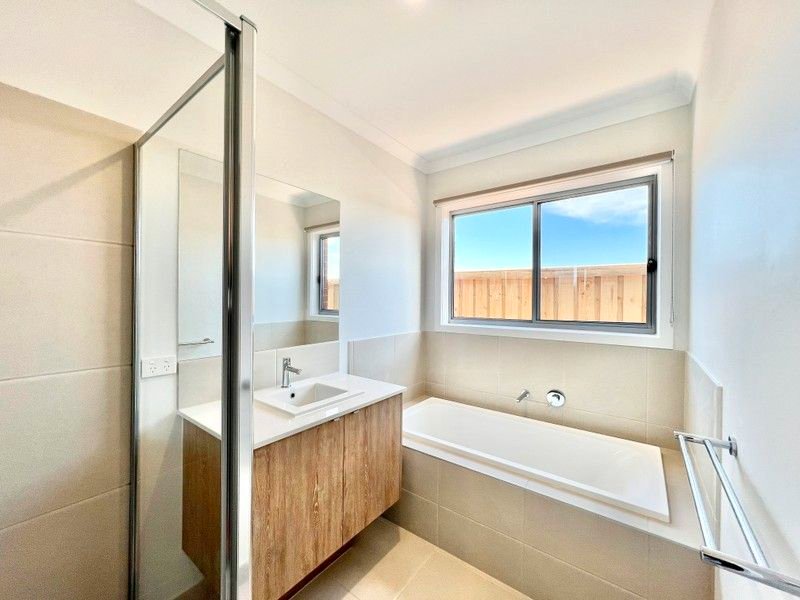 Gallery: 14 Kingston Drive