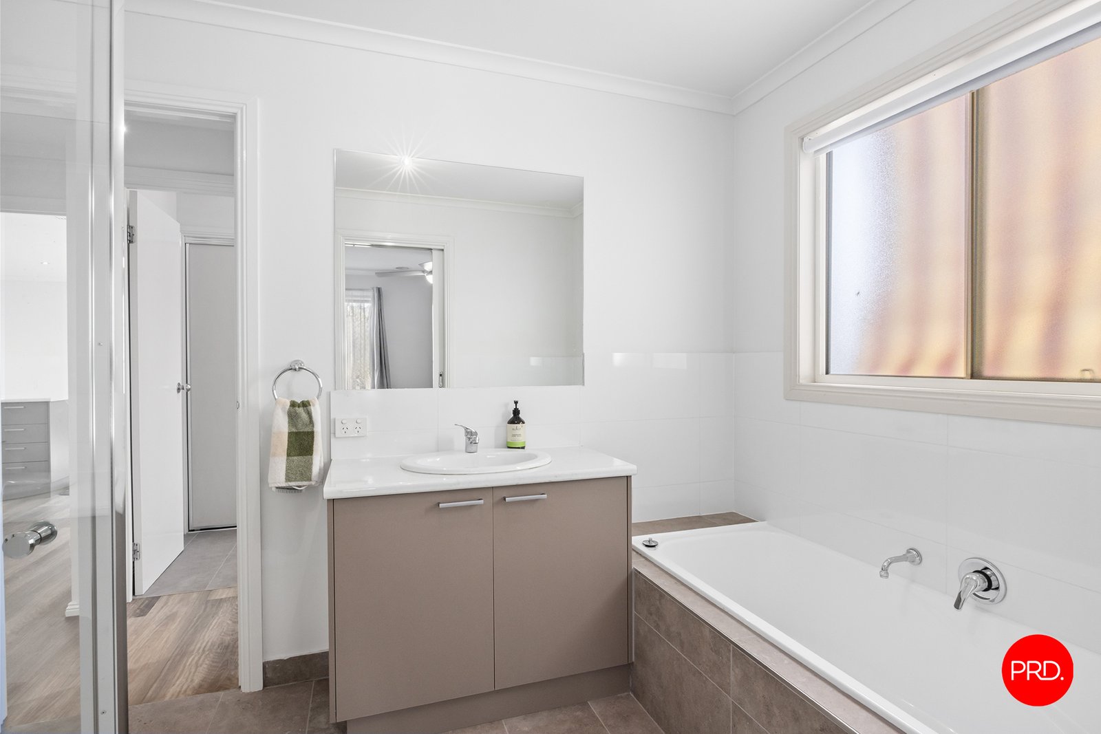 14 Kneebone Street EAGLEHAWK 6