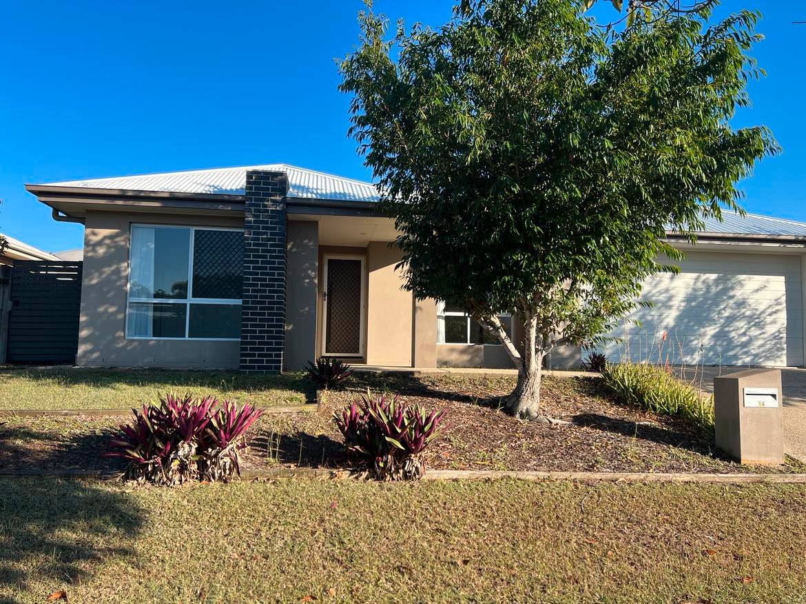 14 Koolivoo Parade BOYNE ISLAND 1