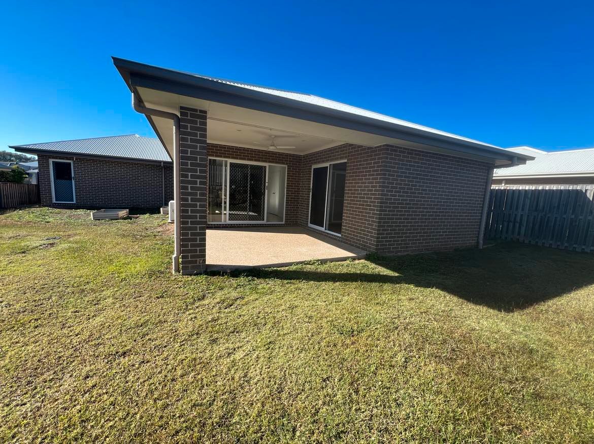 14 Koolivoo Parade BOYNE ISLAND 13