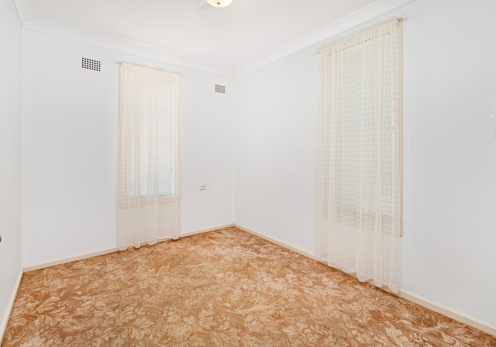 14 Kyeema Avenue KOONAWARRA 8