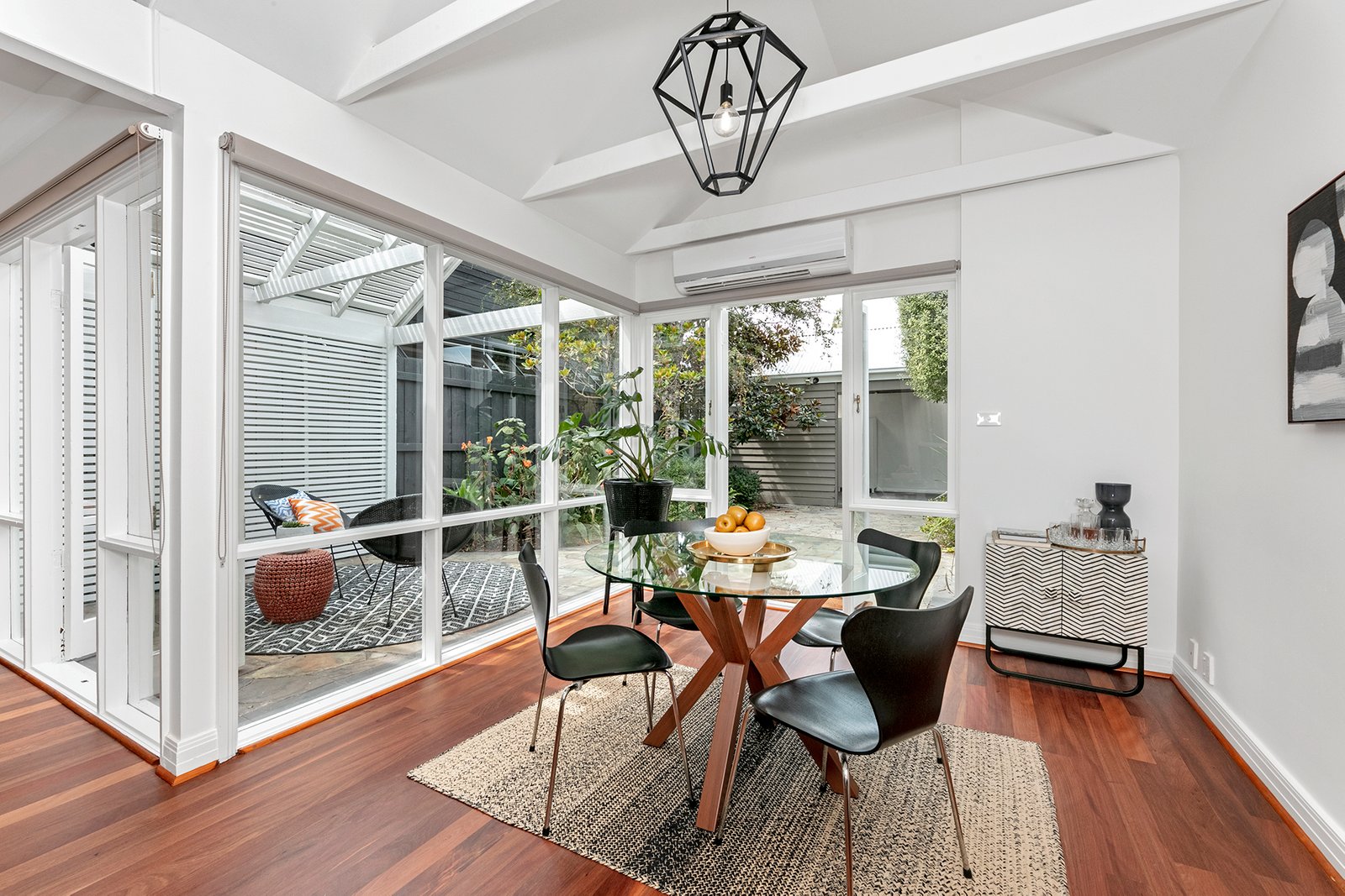 Gallery: 14 Laburnum Street
