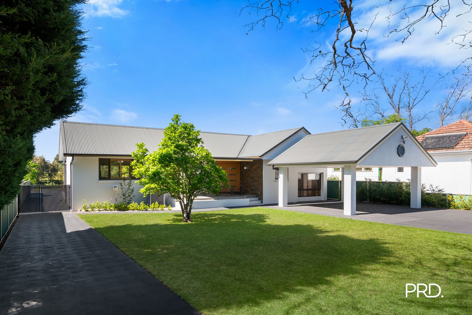 14 Ladbury Avenue PENRITH 2