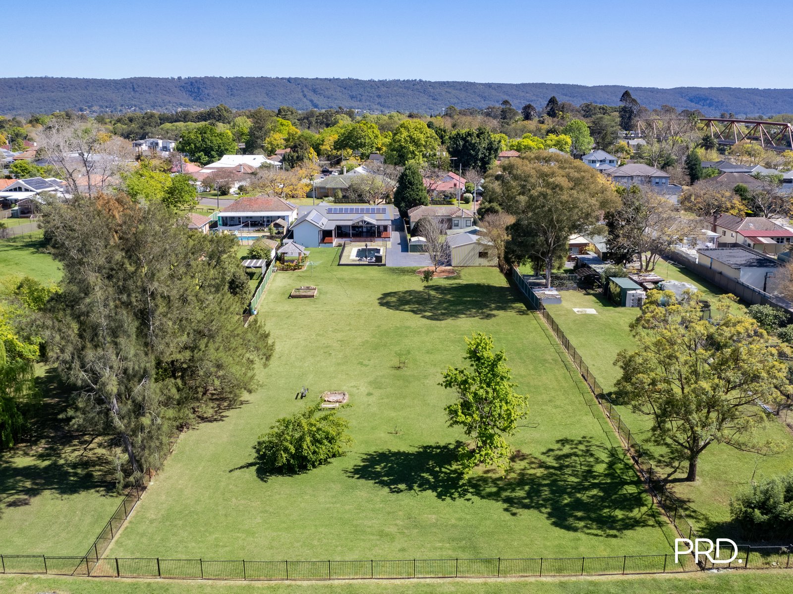 14 Ladbury Avenue PENRITH 18