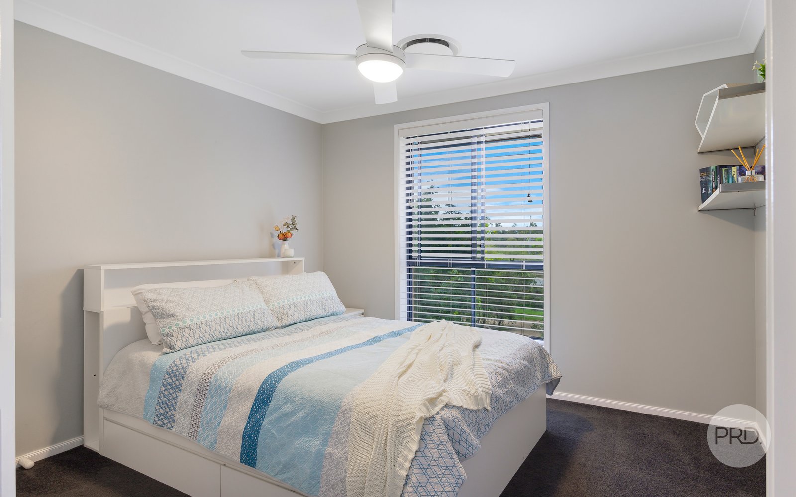 14 Lakewood Terrace GLENMORE PARK 17