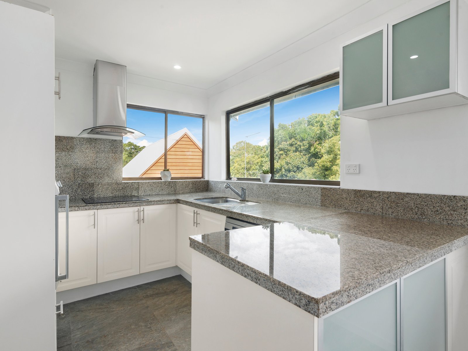 14 Lalina Avenue TWEED HEADS WEST 2