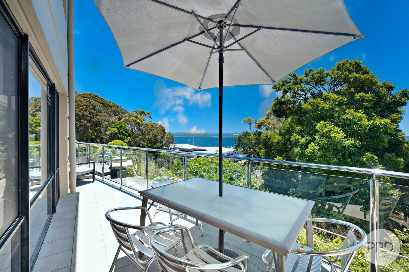 1/4 Laman Street NELSON BAY 11