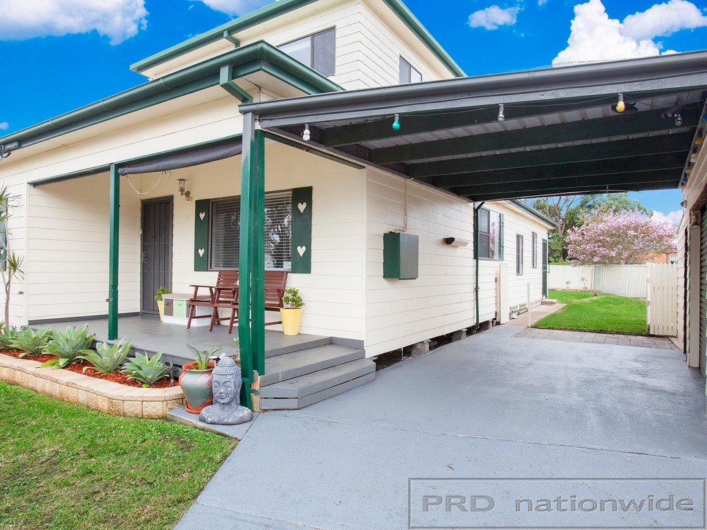 14 Lang Crescent TARRO 2