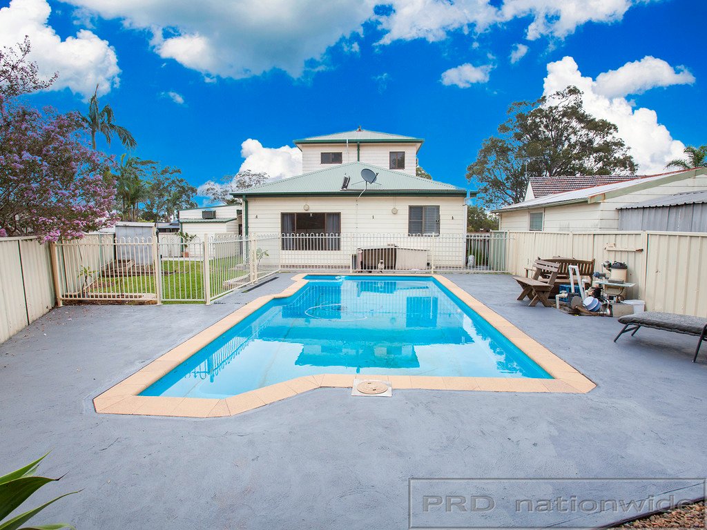 14 Lang Crescent TARRO 4