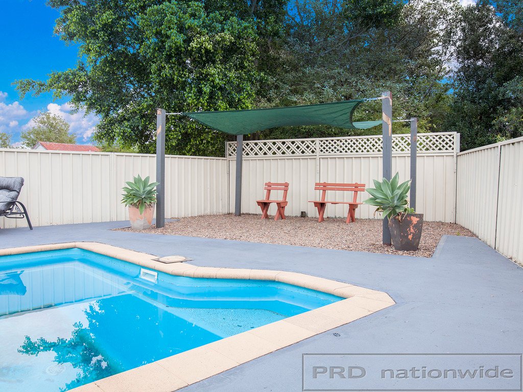 14 Lang Crescent TARRO 5