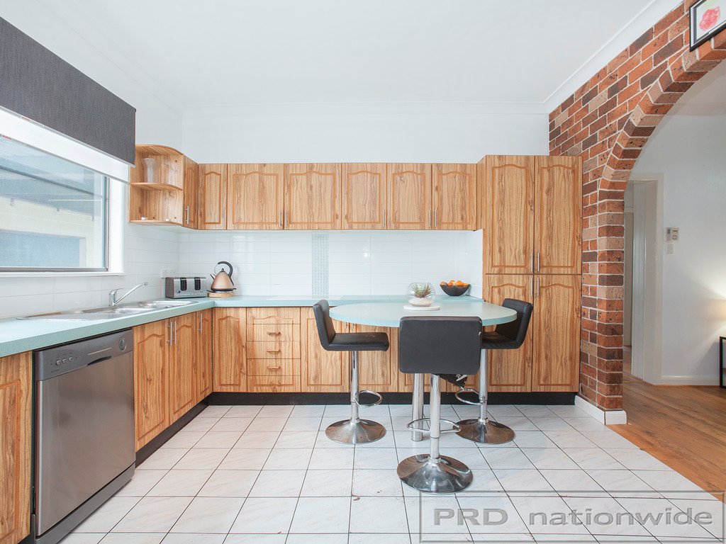 14 Lang Crescent TARRO 11
