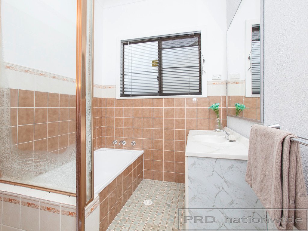 14 Lang Crescent TARRO 15