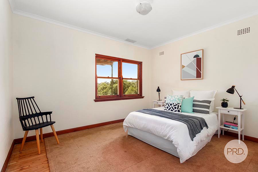 14 Lansdowne Parade OATLEY 9