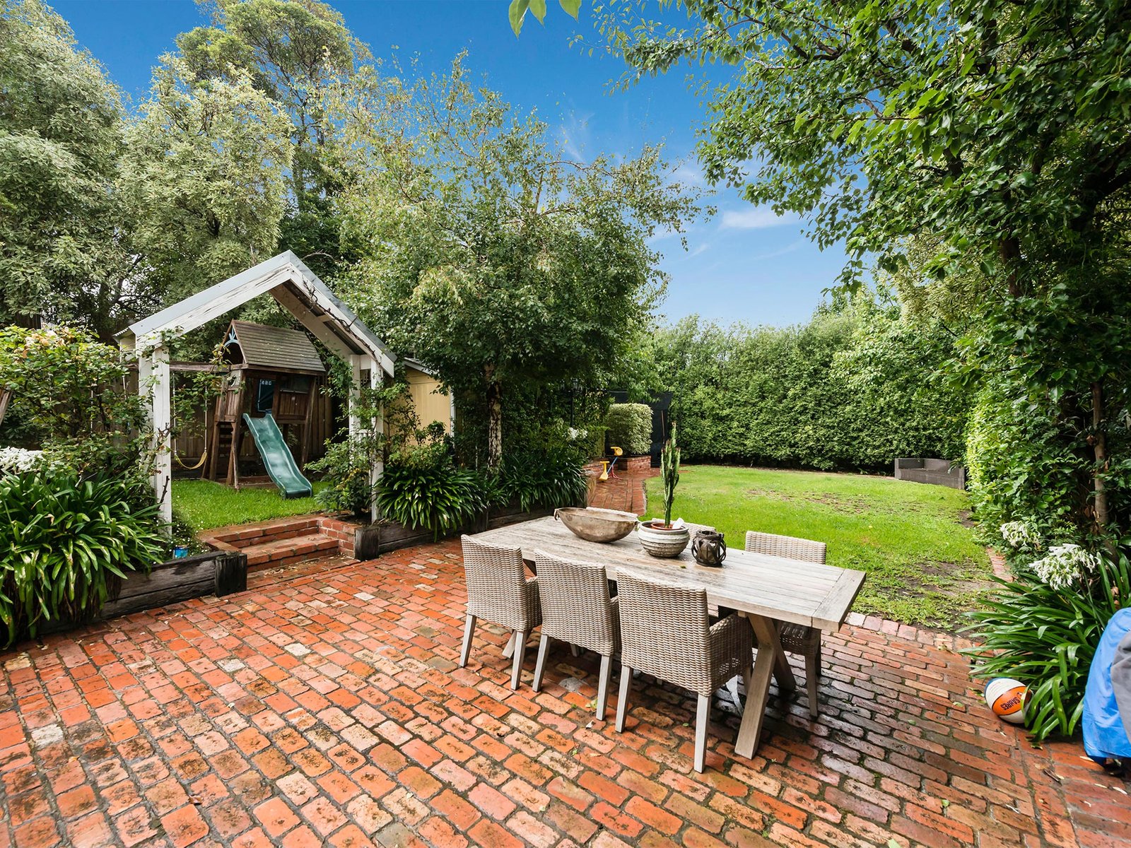 Gallery: 14 Latrobe Street