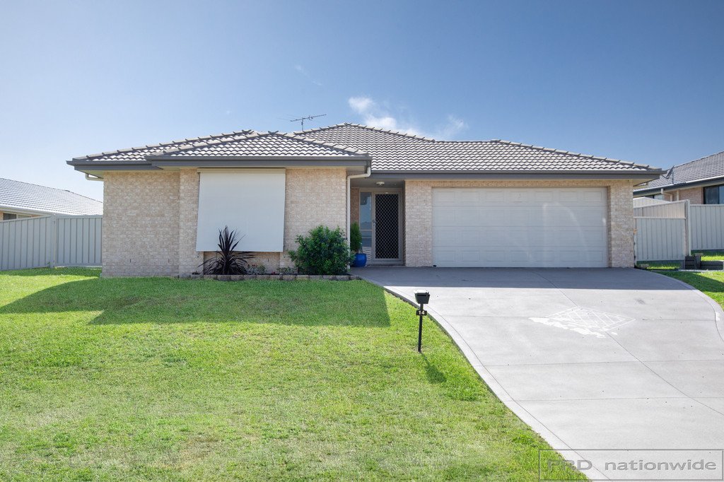 14 Laurie Drive RAWORTH 1