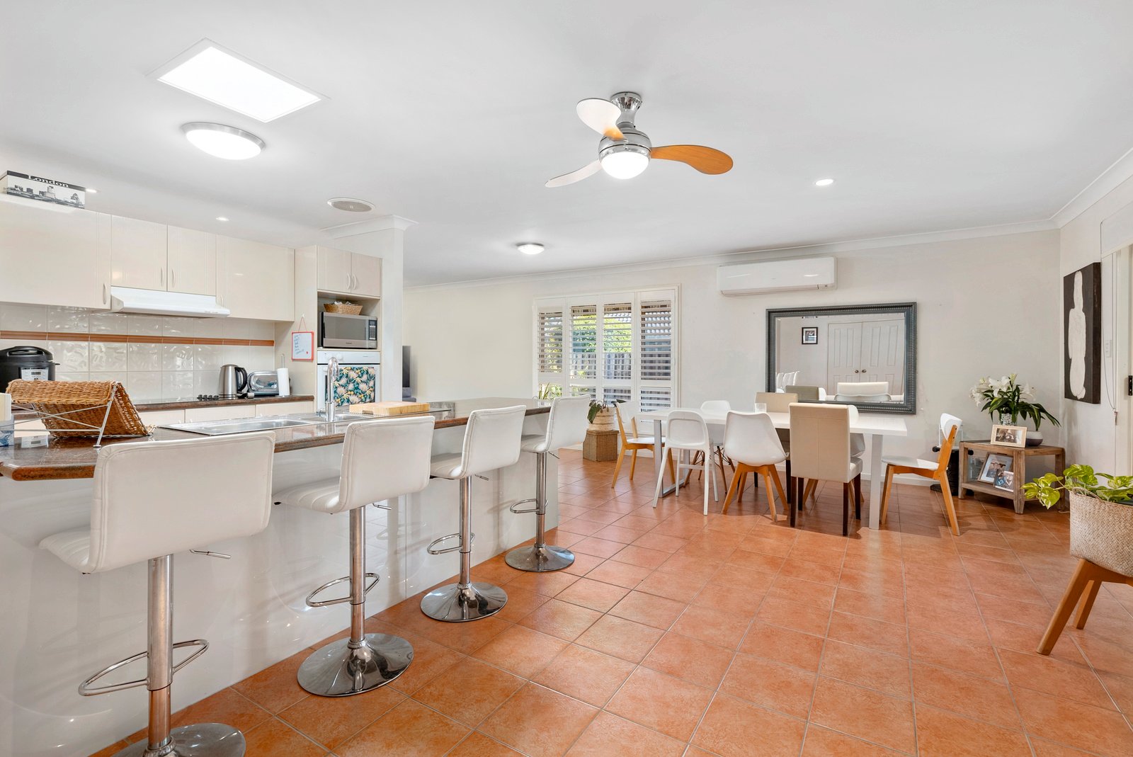 14 Leila Court MUDGEERABA 6