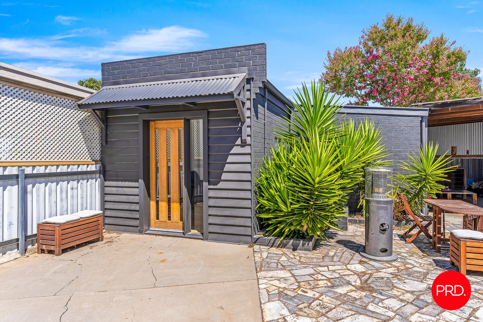 14 Ligar Street KENNINGTON 13
