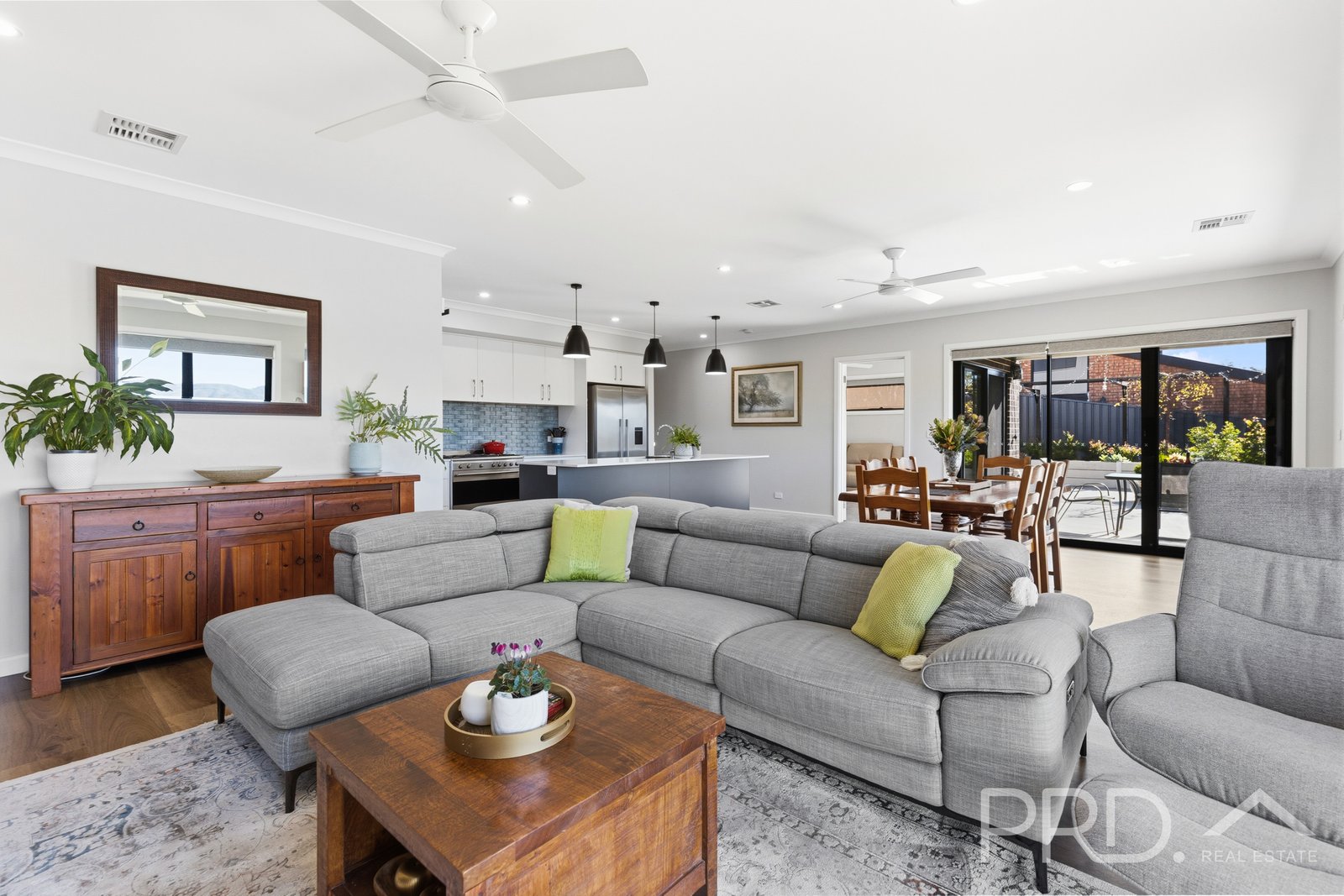 14 Lindbeck Avenue TUMUT 1