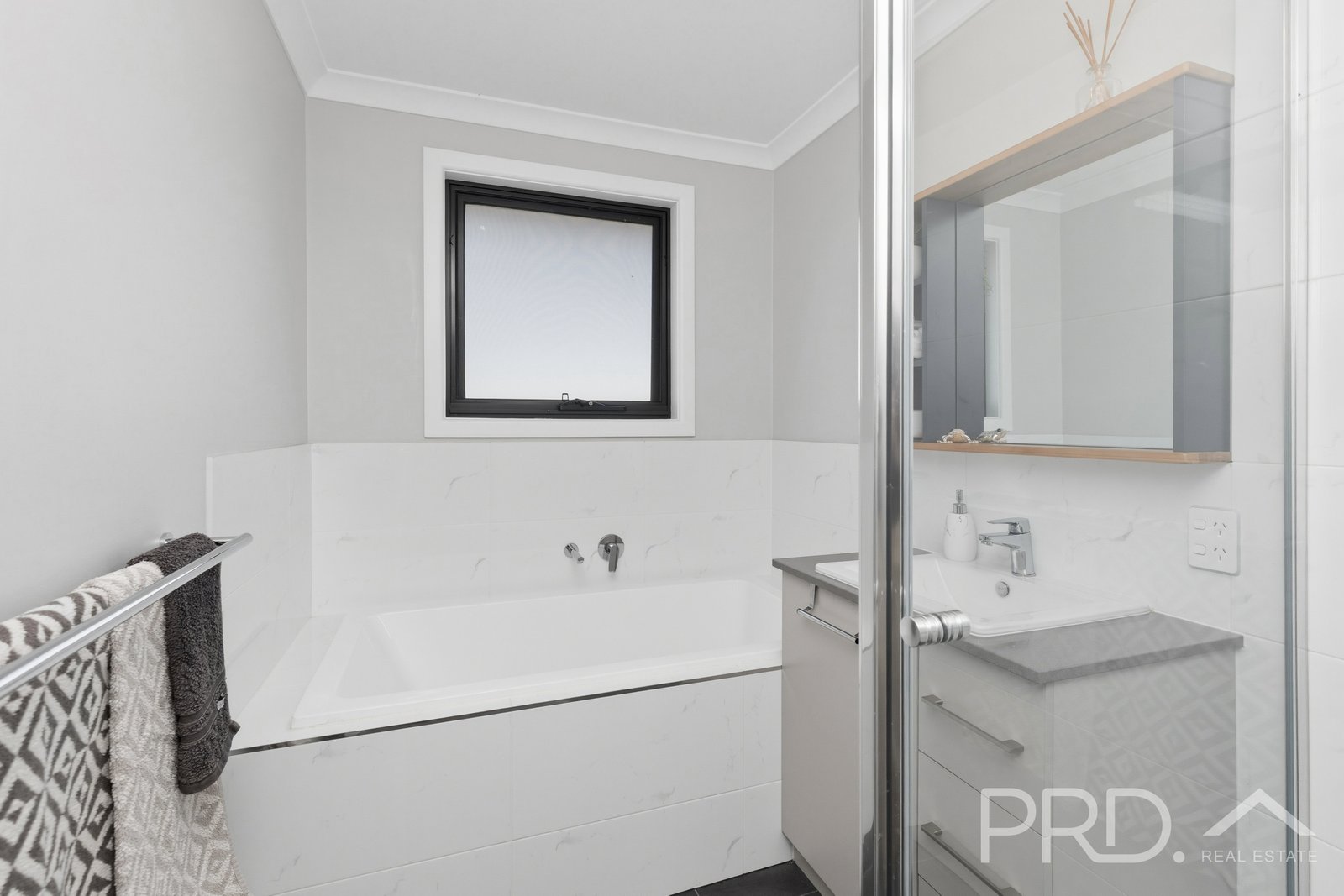 14 Lindbeck Avenue TUMUT 11