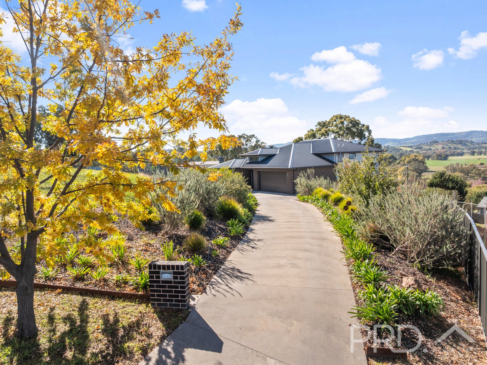 14 Lindbeck Avenue TUMUT 25