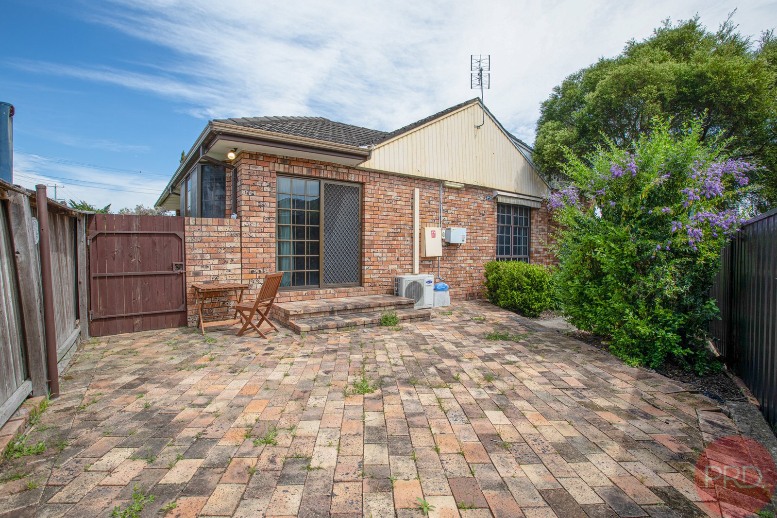 14 Lister Avenue BERESFIELD 12