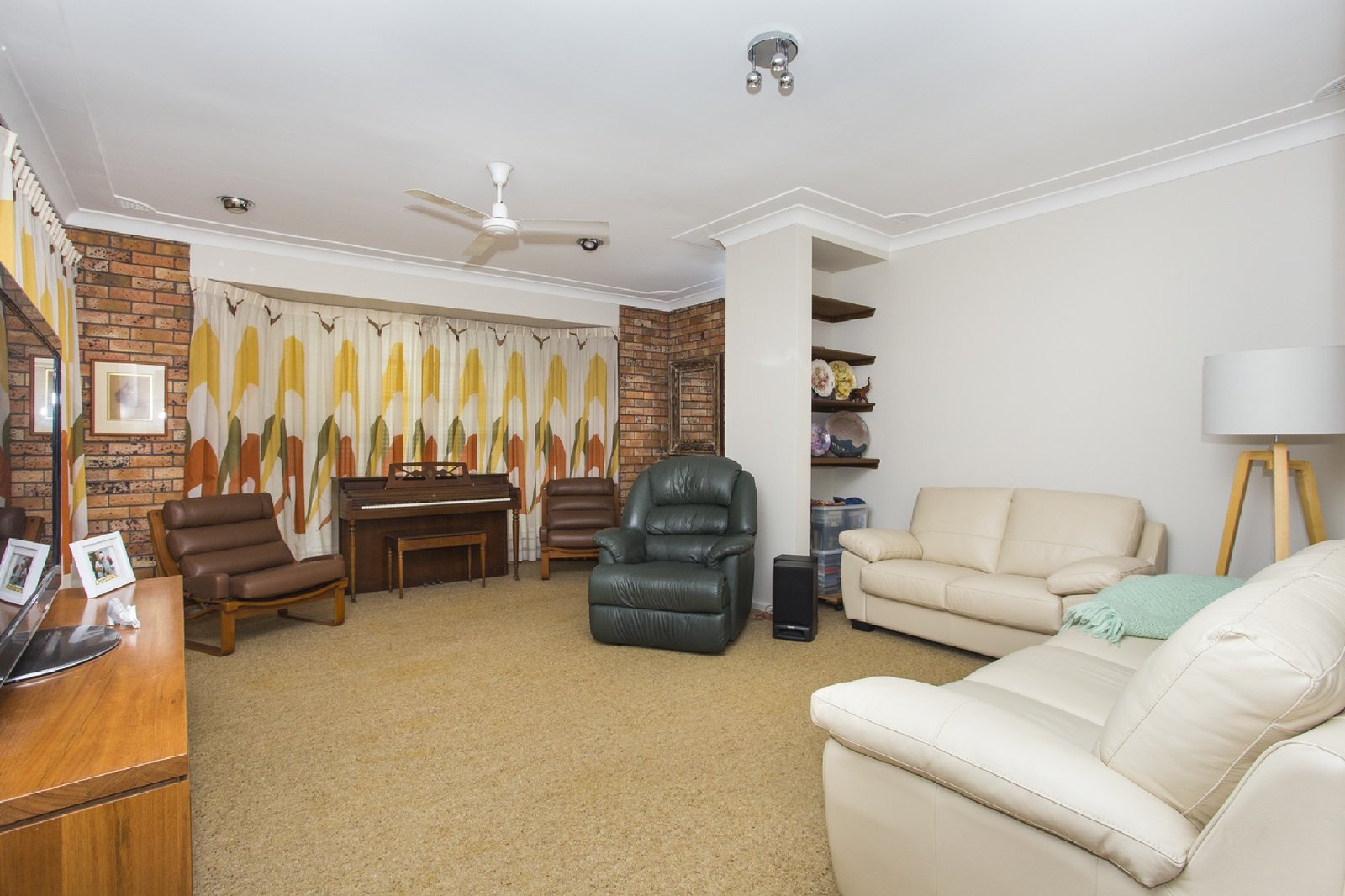 14 Lister Avenue BERESFIELD 4