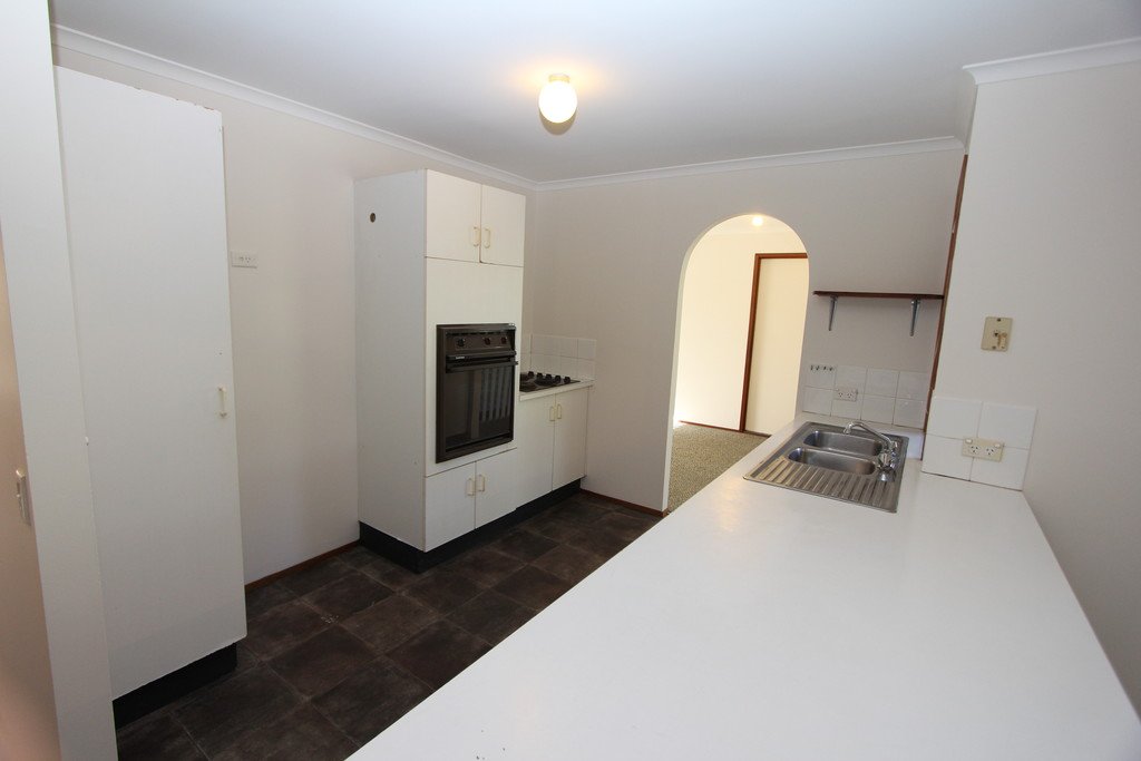 14 Lochinvar Court ASHMORE 7