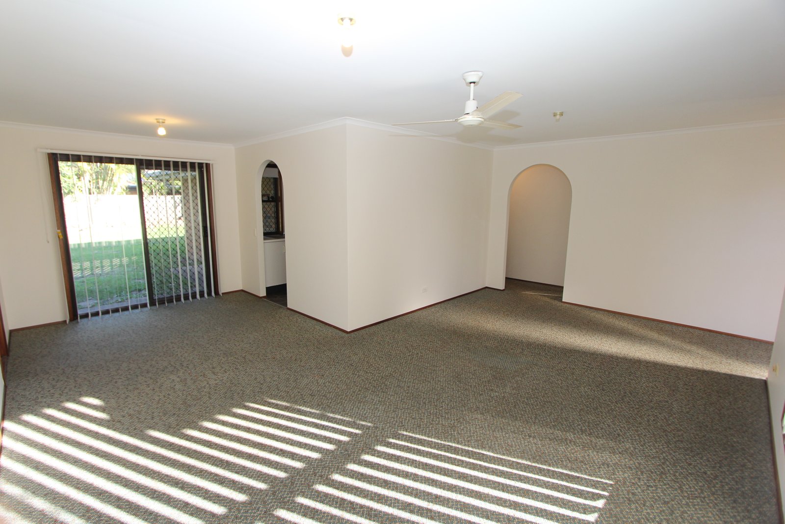 14 Lochinvar Court ASHMORE 4