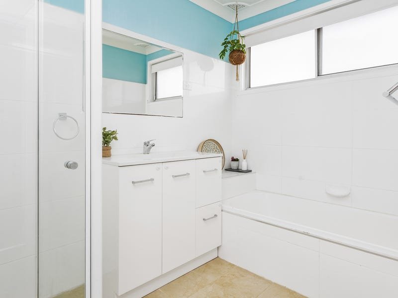 14 Logan Road RUTHERFORD 15