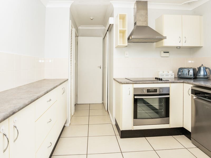 14 Logan Road RUTHERFORD 18