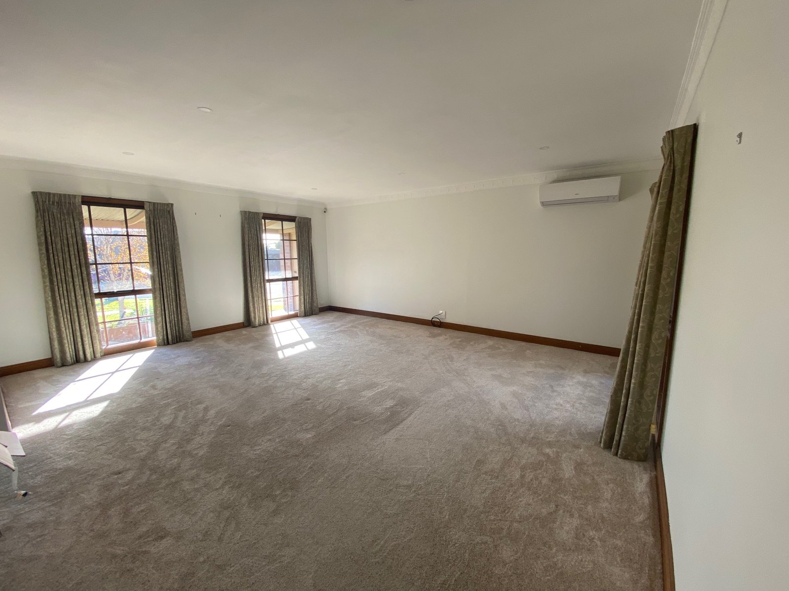 Gallery: 14 Longueville Lane