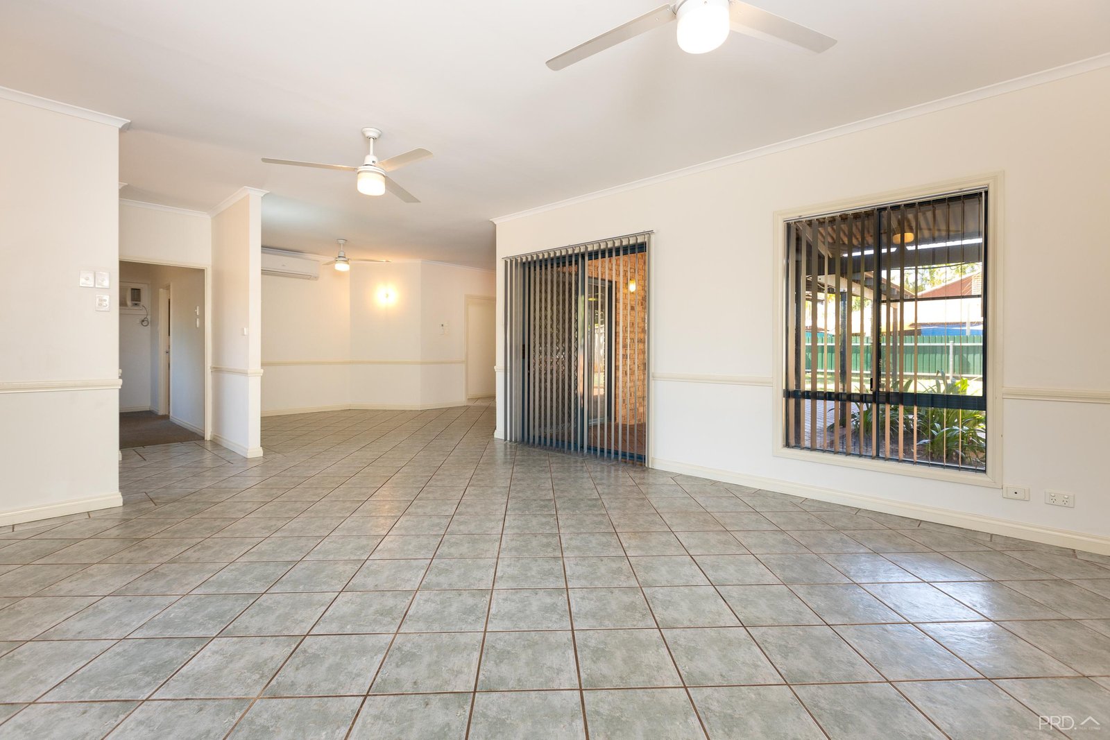 14 Macnee Court CABLE BEACH 7