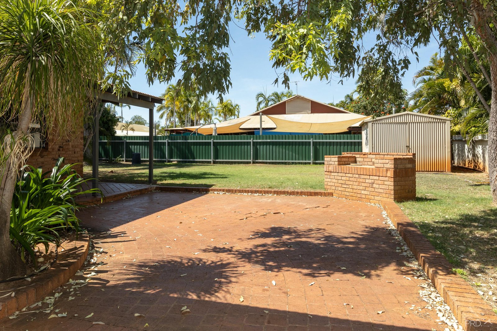 14 Macnee Court CABLE BEACH 21