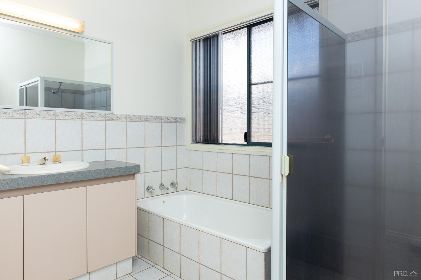 14 Macnee Court CABLE BEACH 25