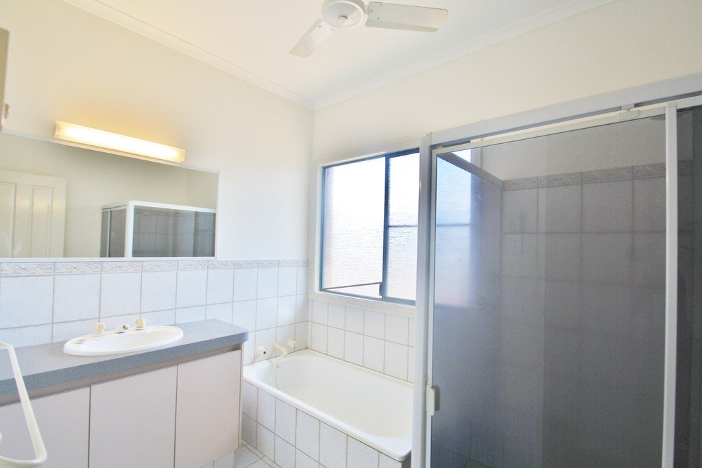 14 Macnee Court CABLE BEACH 8