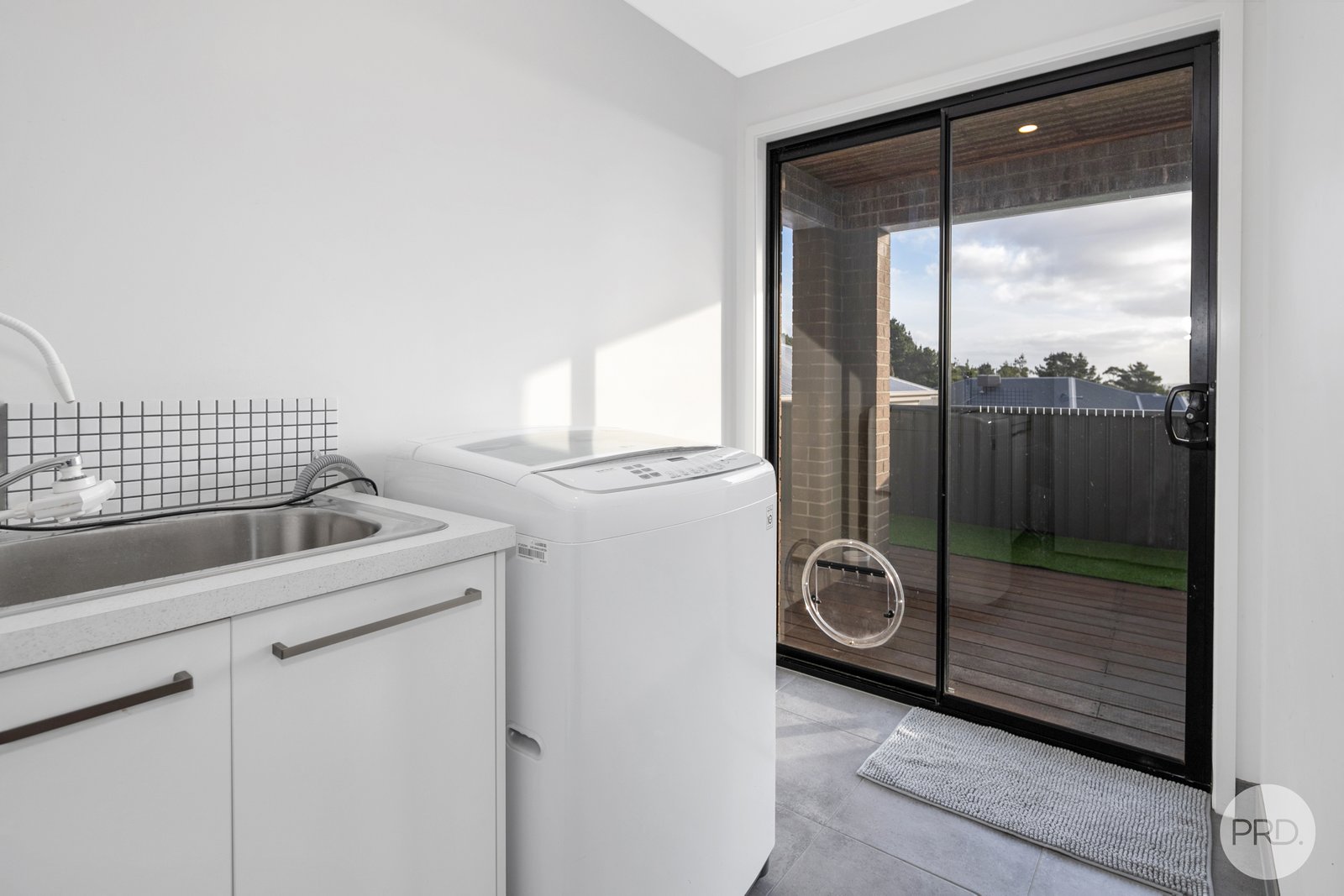 1/4 Madelia Court MOUNT PLEASANT 8