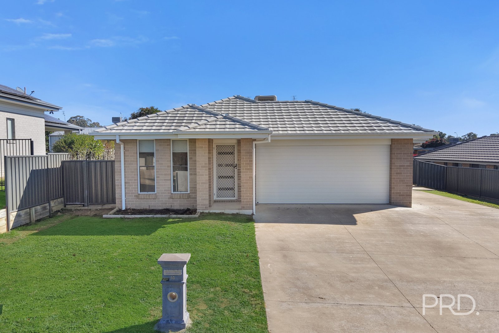 14 Magpie Drive TAMWORTH 1