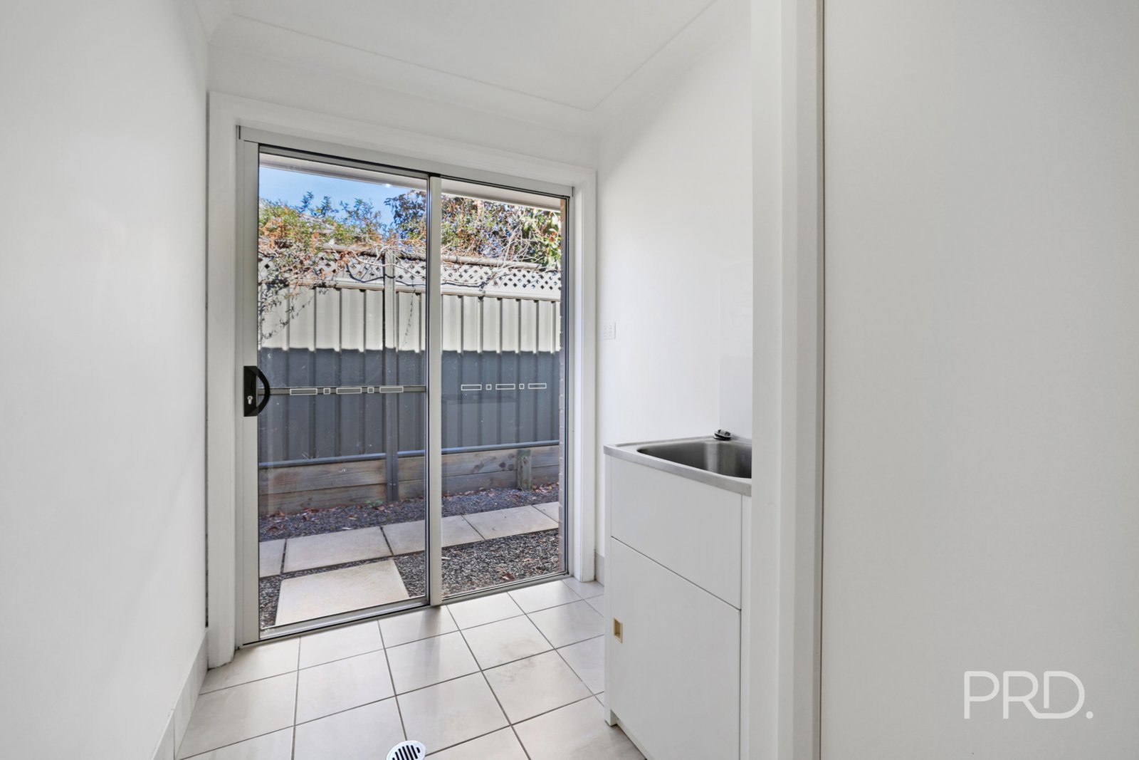 14 Magpie Drive TAMWORTH 9