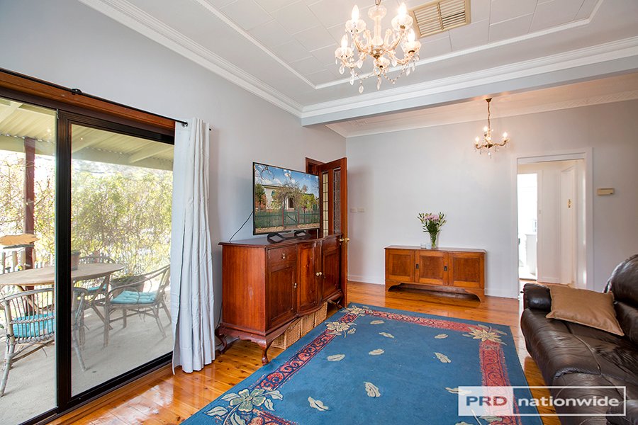 14 Mahony Avenue TAMWORTH 6
