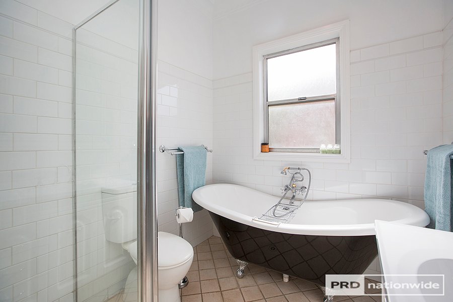 14 Mahony Avenue TAMWORTH 12