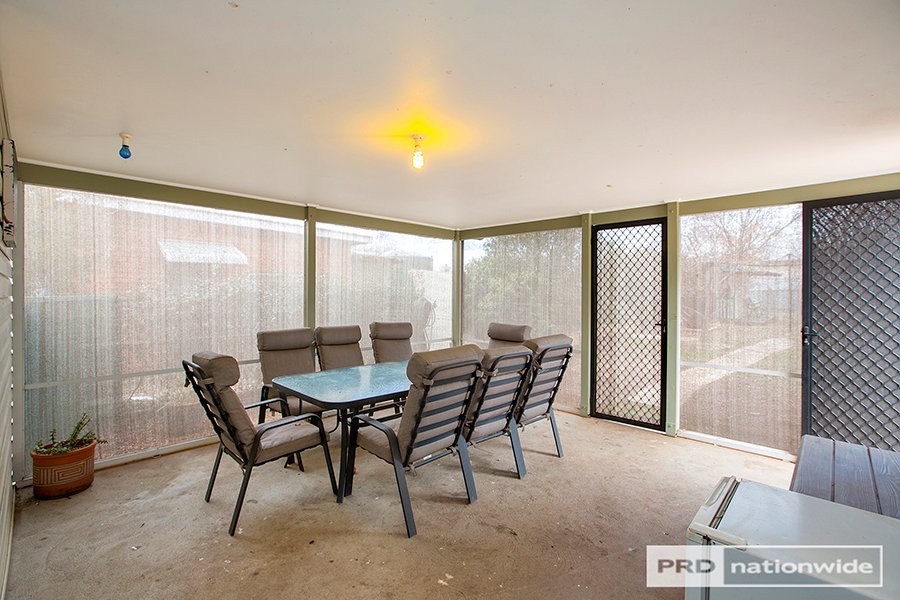 14 Mahony Avenue TAMWORTH 15