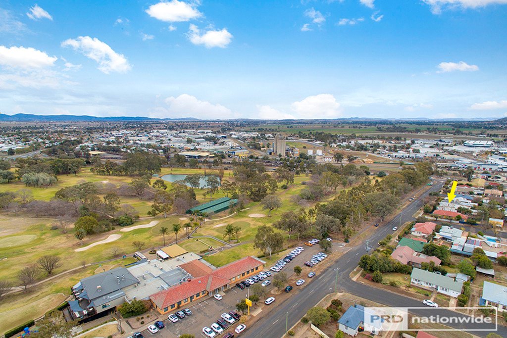 14 Mahony Avenue TAMWORTH 25