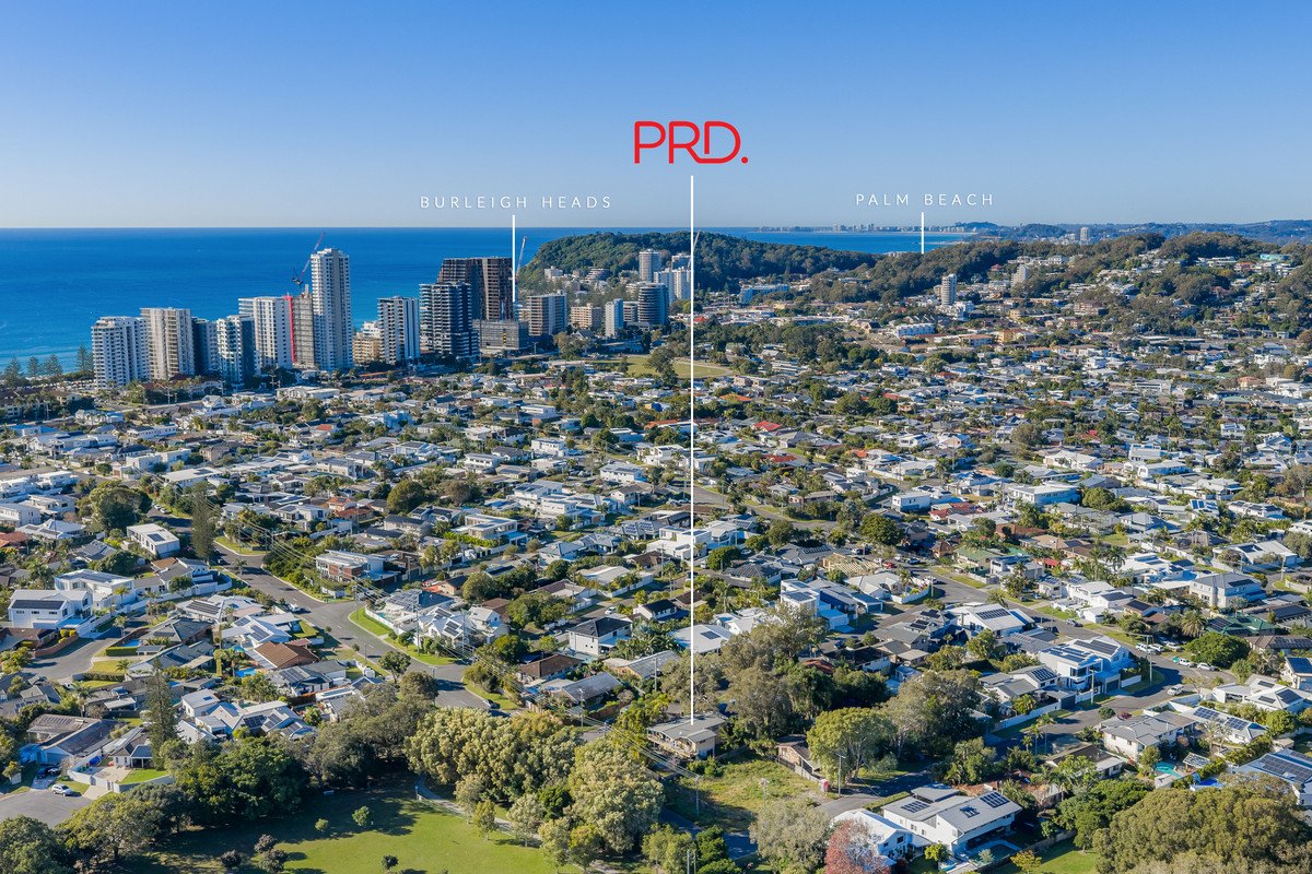 14 Maitland Street BURLEIGH WATERS 3