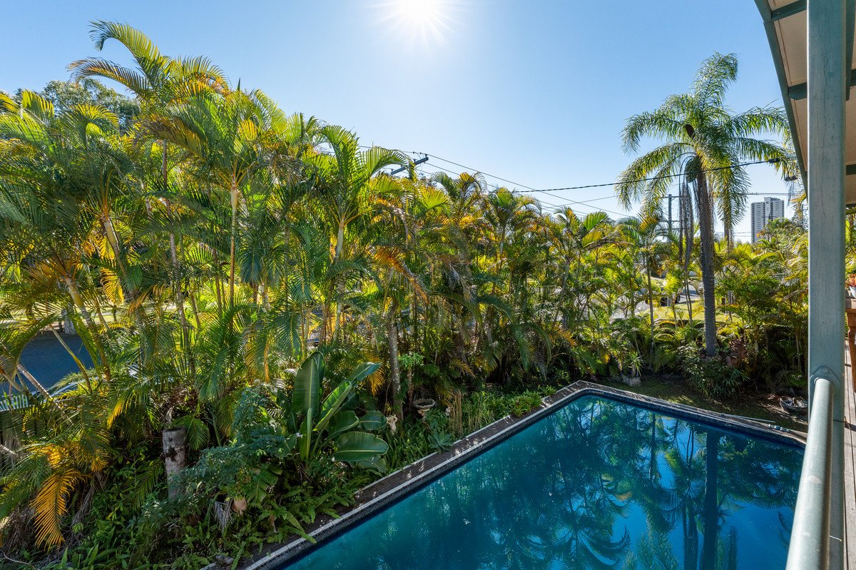 14 Maitland Street BURLEIGH WATERS 7